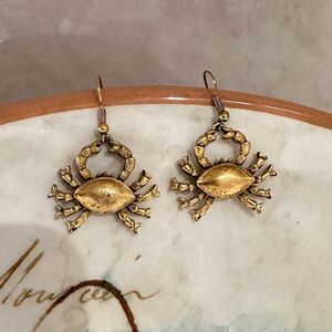 Brushed Gold Tone Crab Earrings-Coastal Nautical Beach Jewelry